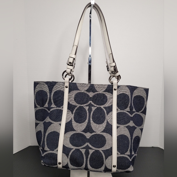 Coach Hampton Denim Large Signature Tote - Picture 6 of 12